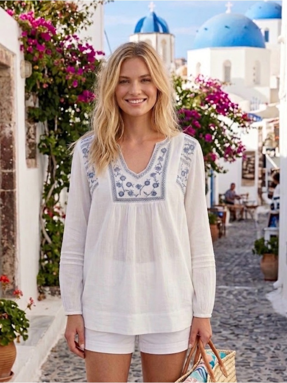 Abercrombie & Fitch White w Blue/Gray Floral Embroidery Top Boho Peasant Sz M